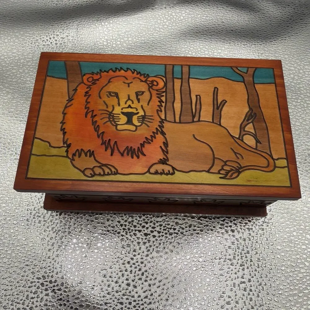 Polish Handmade Wood LION BOX Secret Opening Puzzle Box Trick Keepsake
